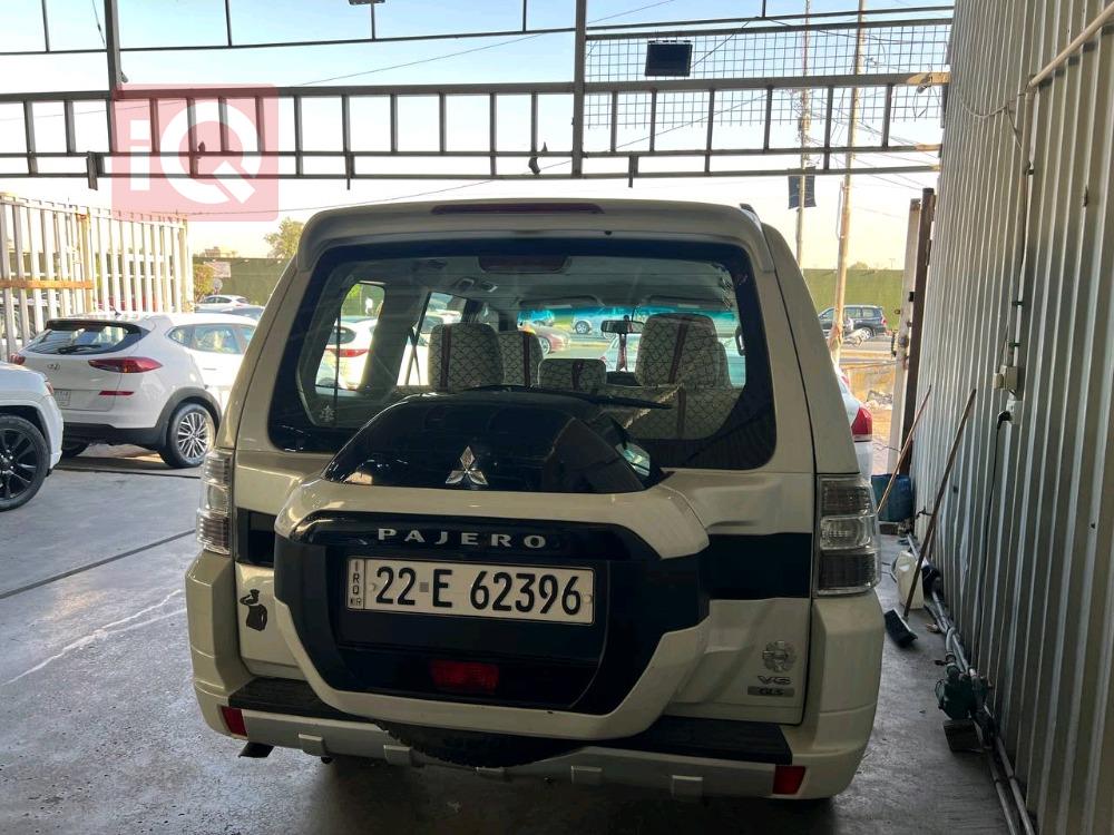 ميتسوبيشي باجيرو